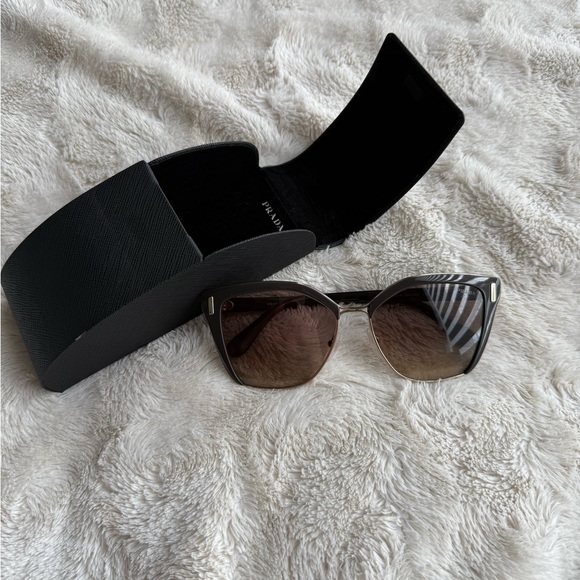 Prada Black Sunglasses - Picture 1 of 5